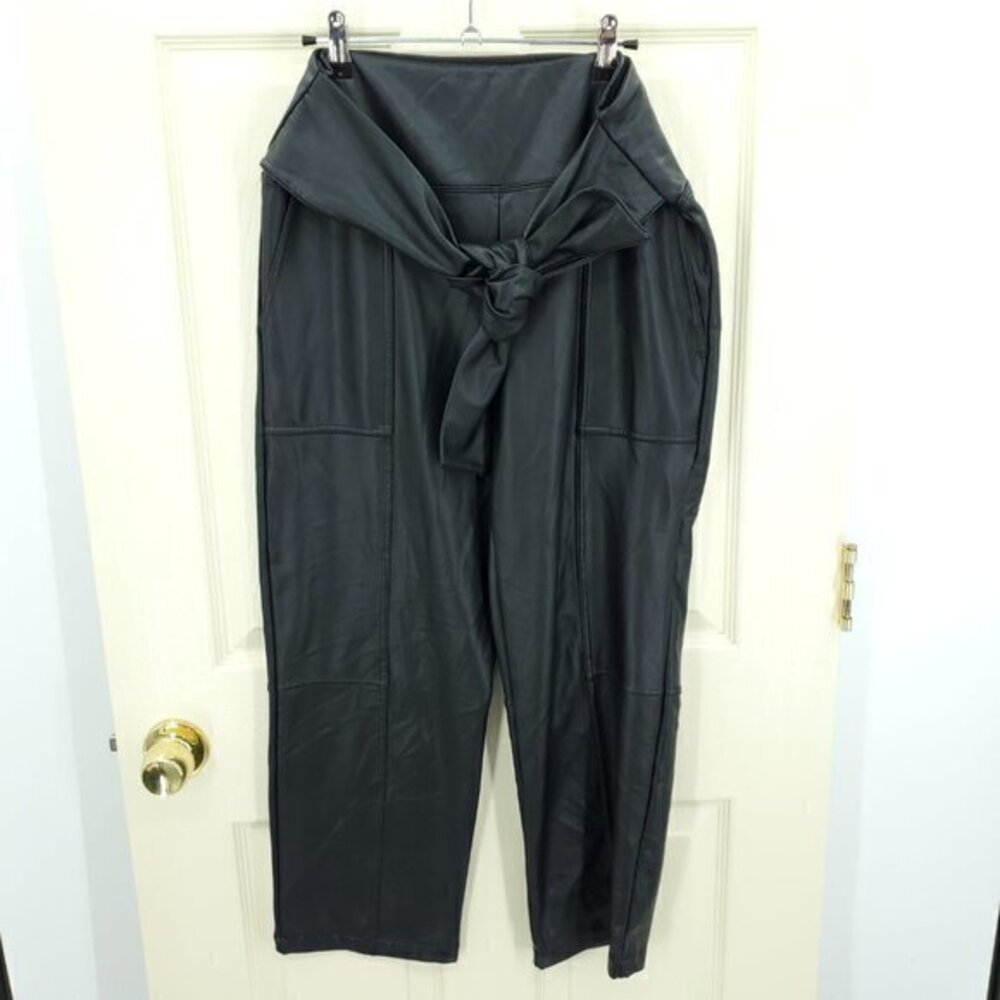 Joie Faux Leather Pull On Straight Leg Ankle Pants W/Sash M Black